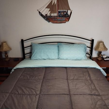 Private Rooms In Shared House Солун Екстериор снимка