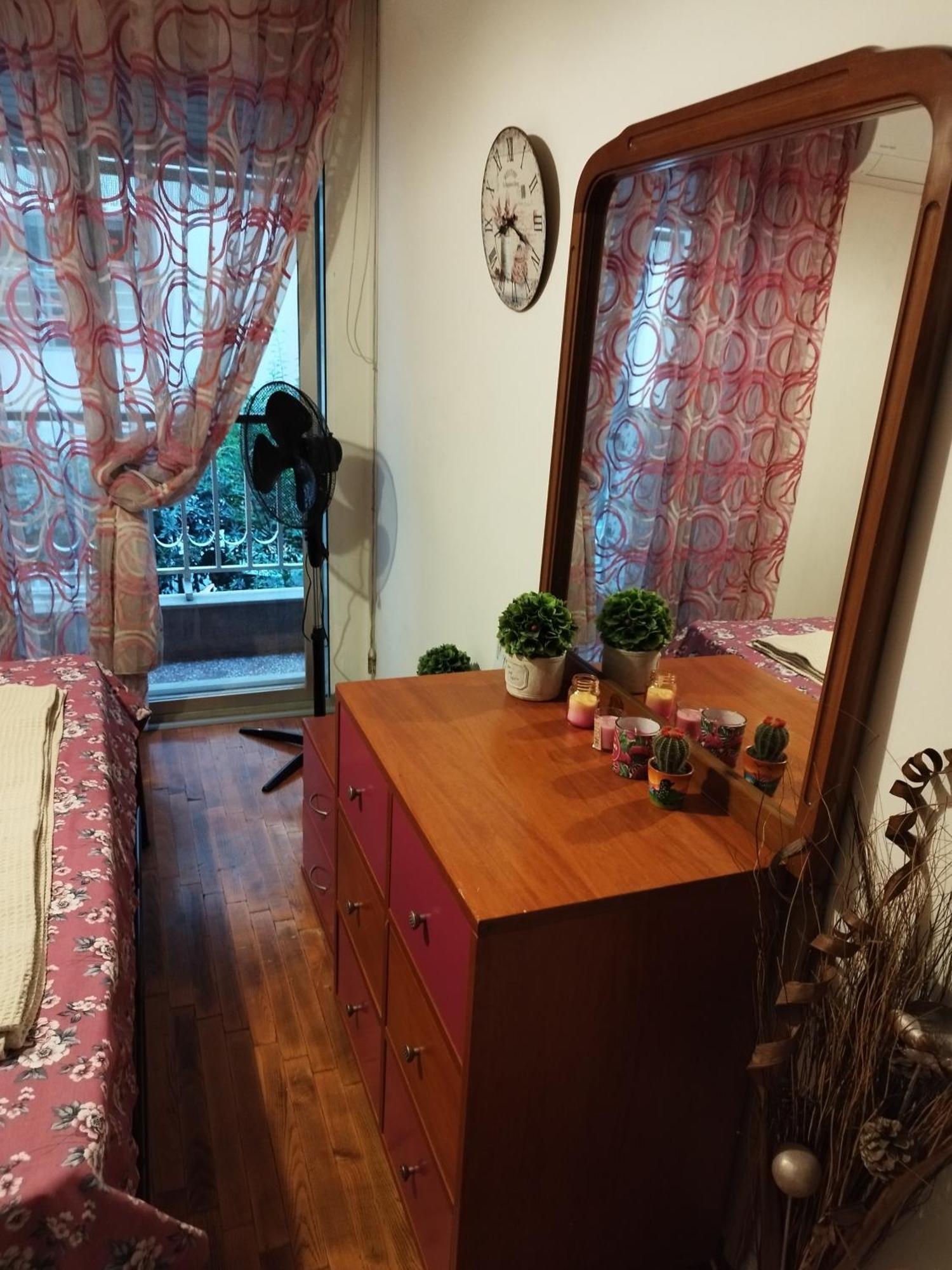 Private Rooms In Shared House Солун Стая снимка